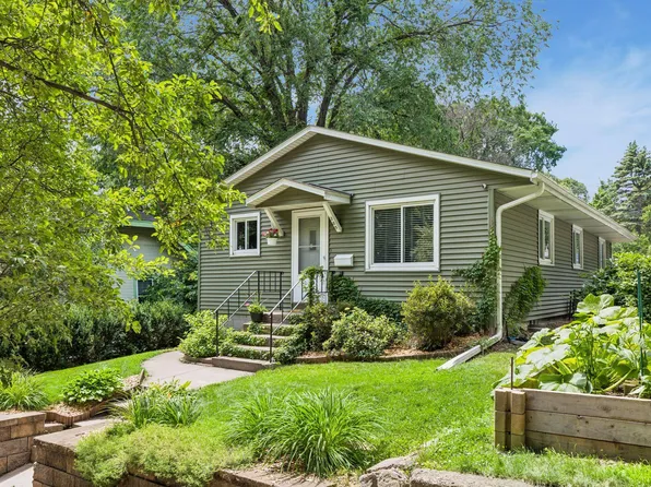 285 Deubener Pl, Saint Paul, MN 55105