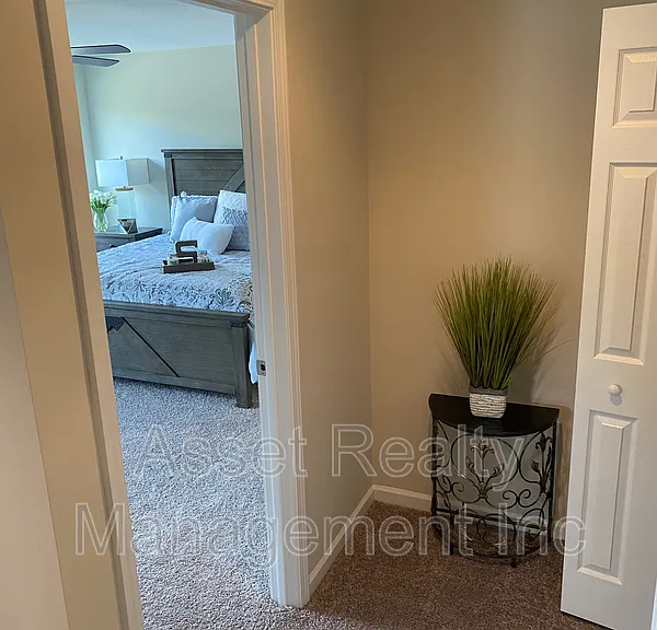 1160 Cloud View Dr — Photo 20