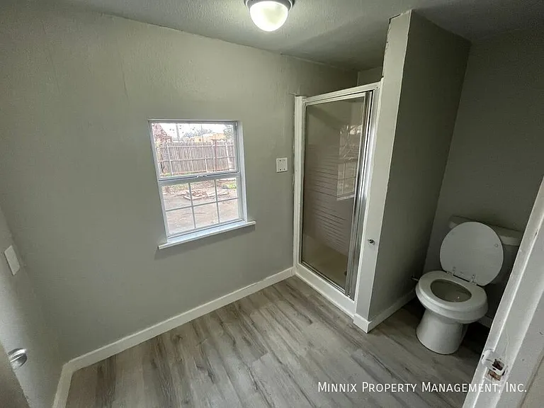 950 S 10th St — Photo 14