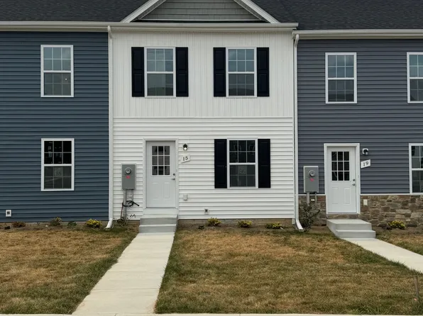 15 Snowdrop Ct, Kearneysville, WV 25430