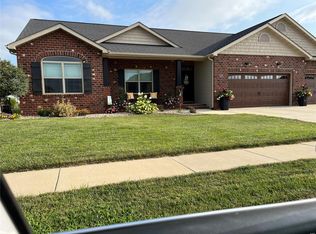 1173 Widgeon Dr, Mascoutah, IL 62258