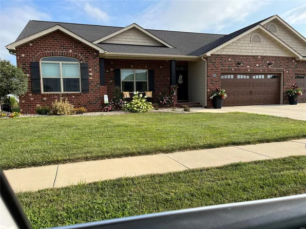 1173 Widgeon Dr, Mascoutah, IL 62258