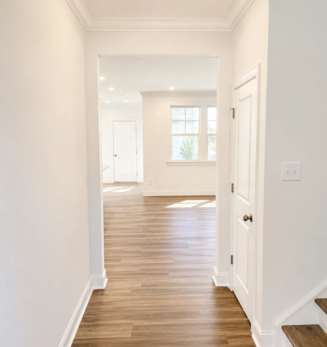 4 bed, 2554 sqft, $2,695 — Photo 4