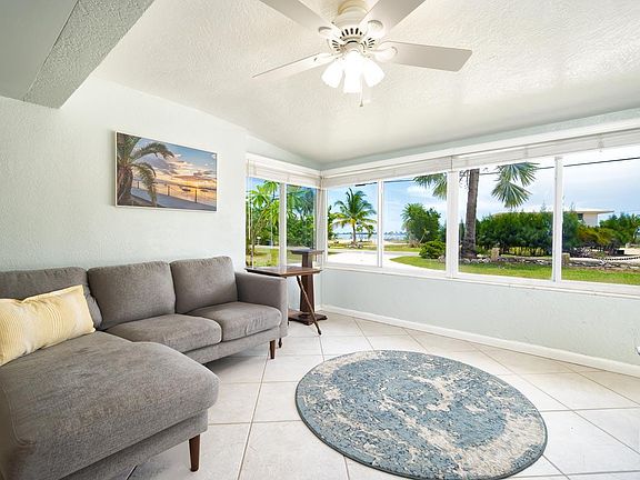 4th image of 30945 Bay Shore Dr