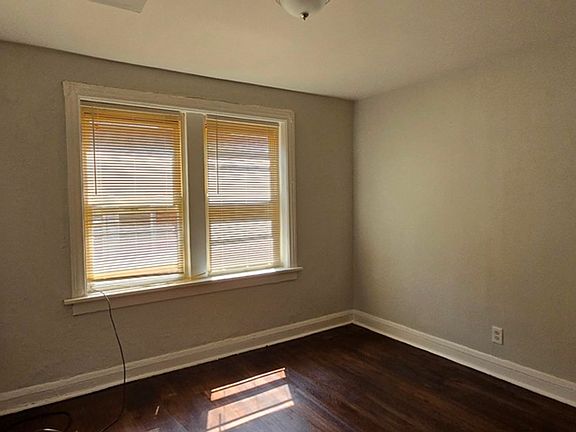 5th image of 5832-5840 Cabanne Ave #5832-2S