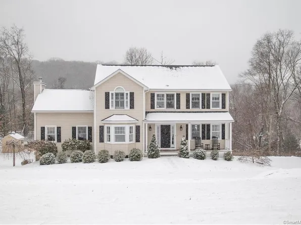 38 Farm Field Ridge Road, Newtown, CT 06482