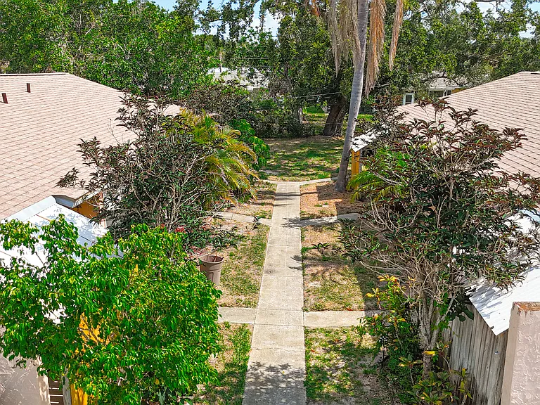 overhead of fourplex