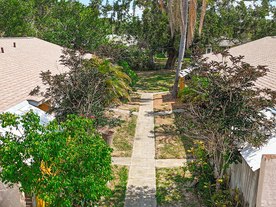 overhead of fourplex