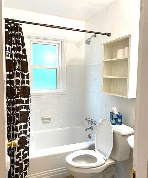 427 E Elliott Ave — Photo 10