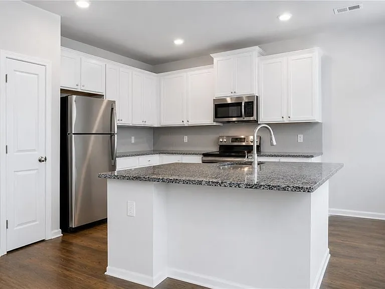 3370 Highbury Way — Photo 10