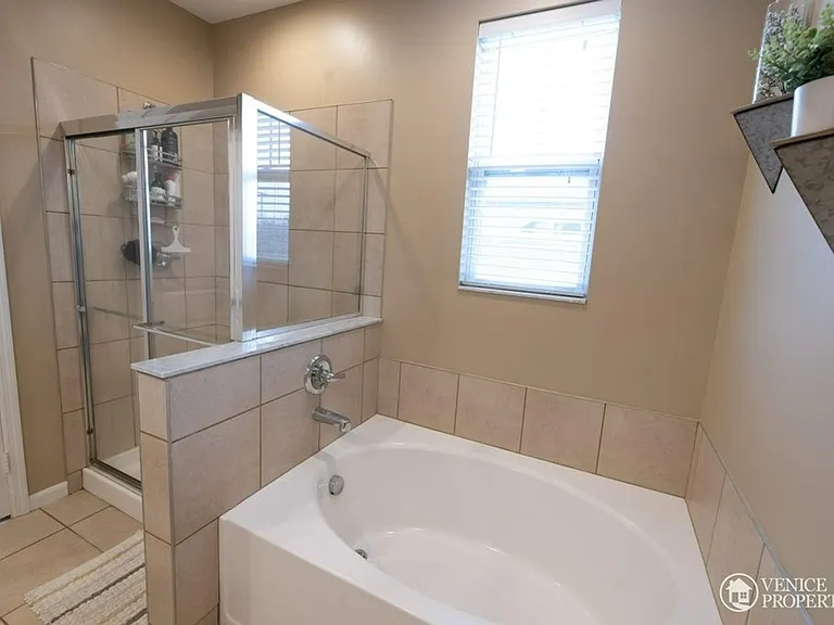 1786 Drayton Park Ct — Photo 10