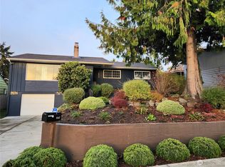 10417 35th Ave SW, Seattle, WA 98146