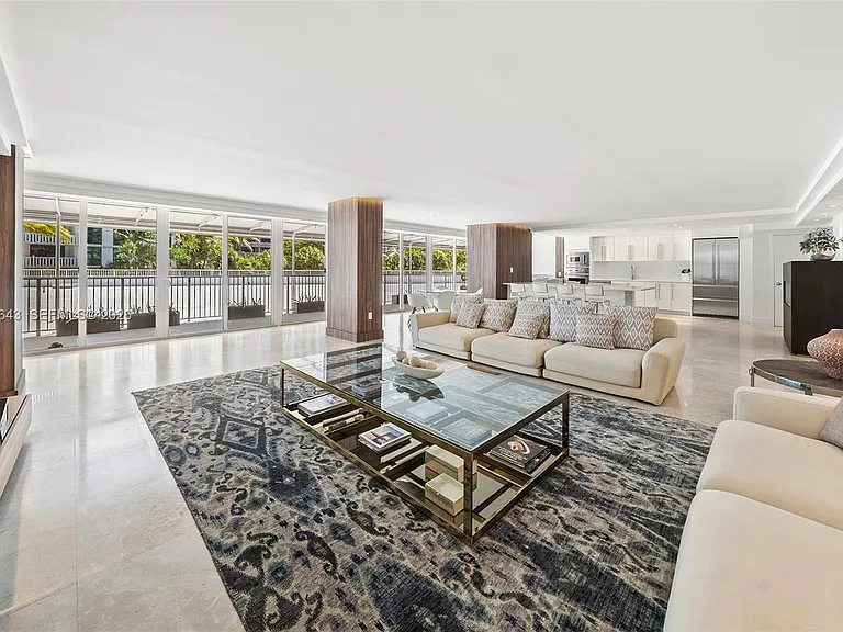 600 Grapetree Dr #3BS — Photo 7