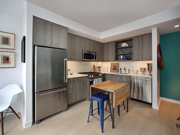 4th image of 515 W 38th St APT 11F