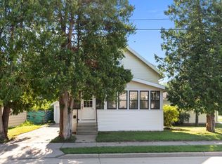 906 Grand St, Oshkosh, WI 54901