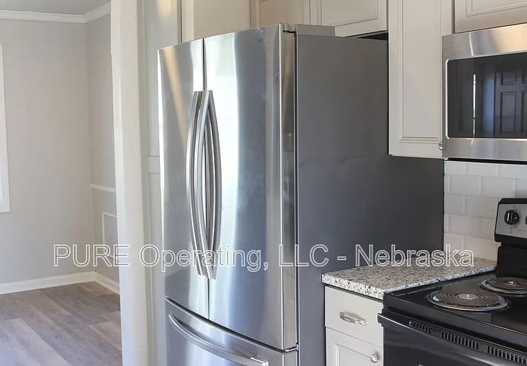 670 S 69th St — Photo 11
