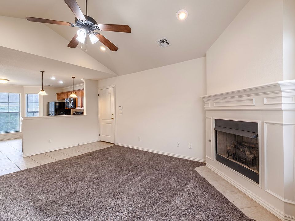 1st image of 2625 N Arroyo Ave APT 1