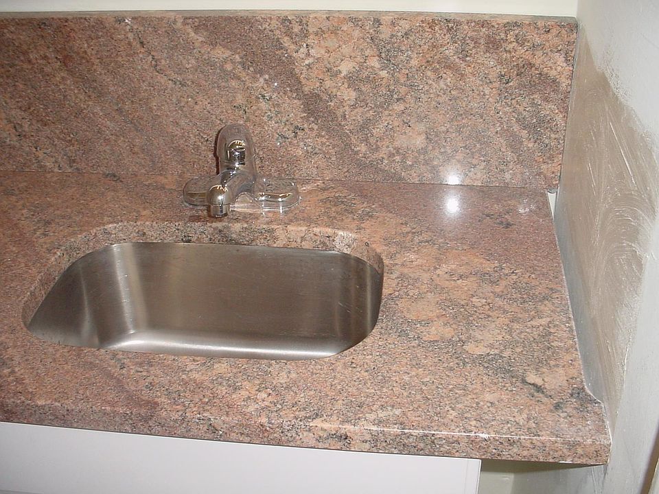 Hall full bathroom.