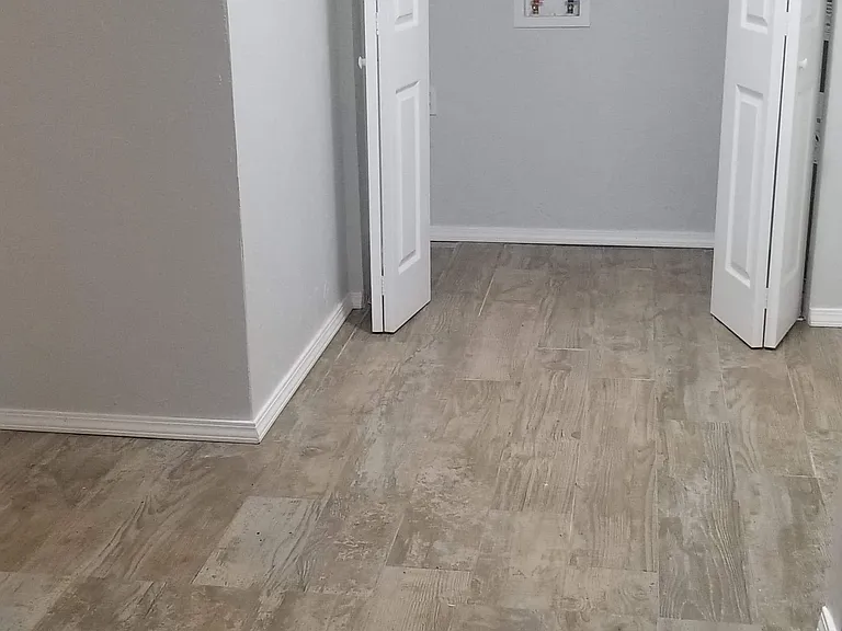 1428 Mallard Dr — Photo 7