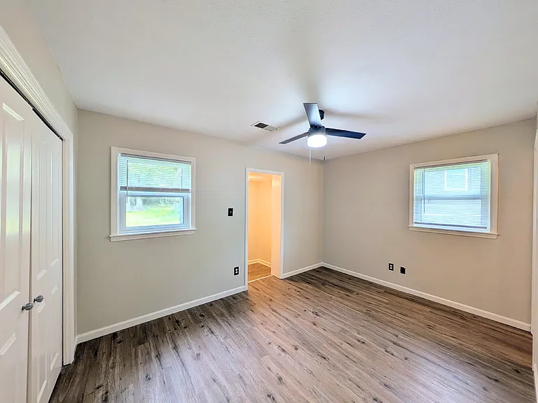 2369 Gurley Dr — Photo 23