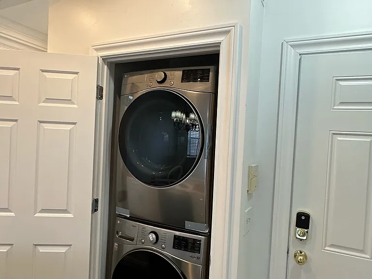 553 Water St — Photo 17