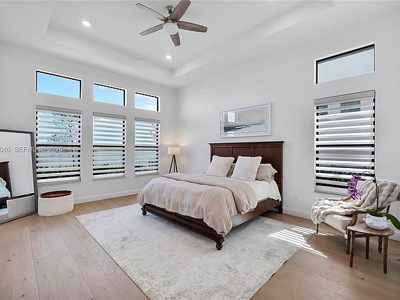 5th image of 8950 W Parkland Bay Trl
