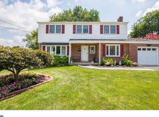 2405 Crestview Ln, Aston, PA 19014