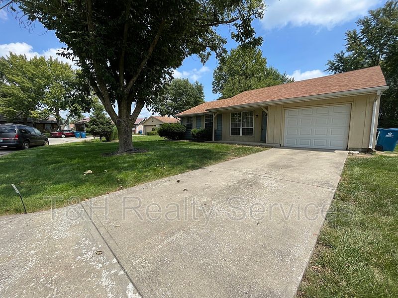 1st image of 4455 Aristocrat Cir