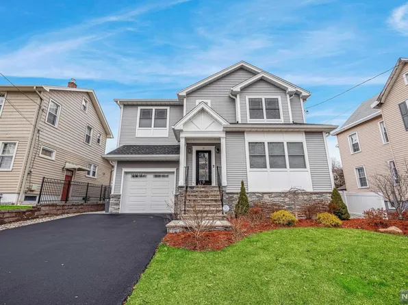 15 4th St, Wood Ridge, NJ 07075