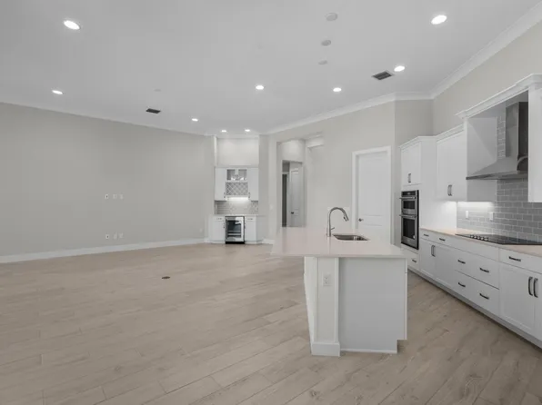 5770 Bent Pine Square, Vero Beach, FL 32967