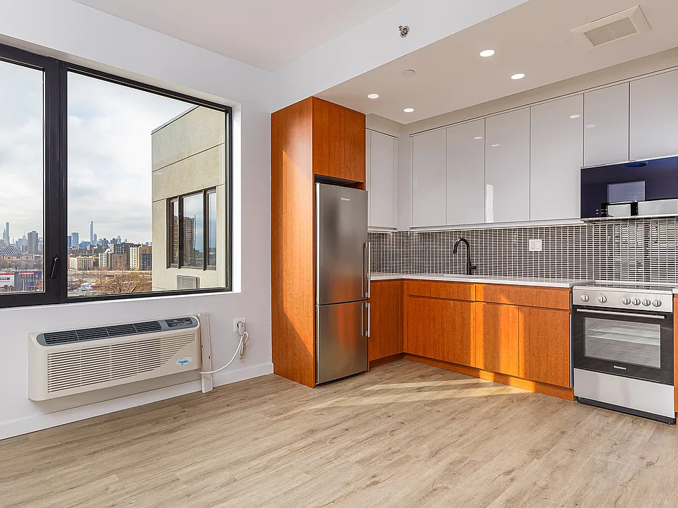 276 Grand Concourse #411A