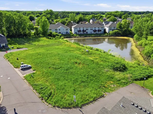22364 Lilac Way, Forest Lake, MN 55025