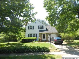 36 Grant Pl, Little Silver, NJ 07739