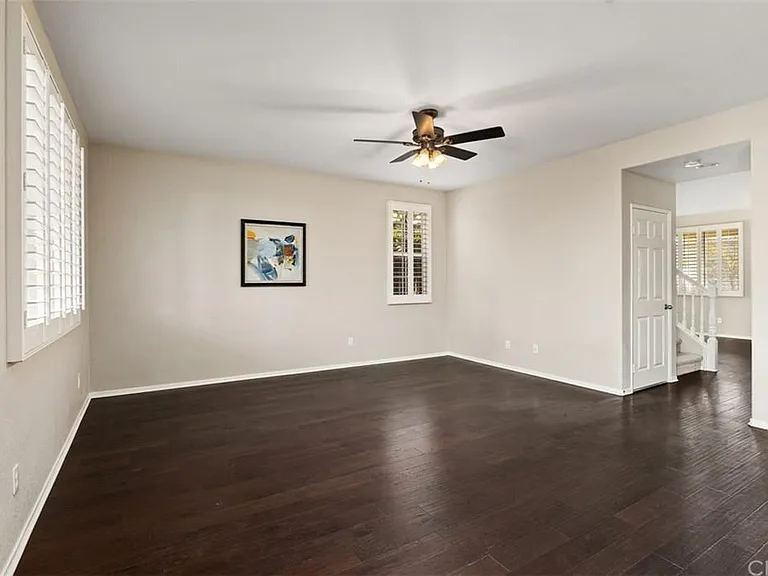 46945 Peach Tree St — Photo 12