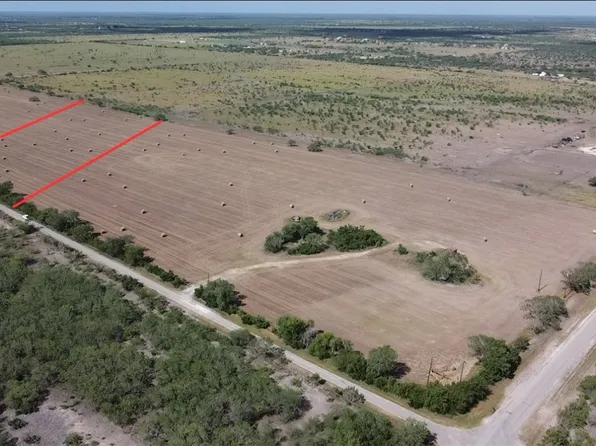 523 County Road 223, Orange Grove, TX 78372