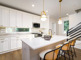 1150 Valdosta St #202, North Charleston, SC 29405