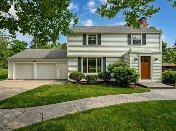 3613 Hawthorne Dr, Richfield, OH 44286