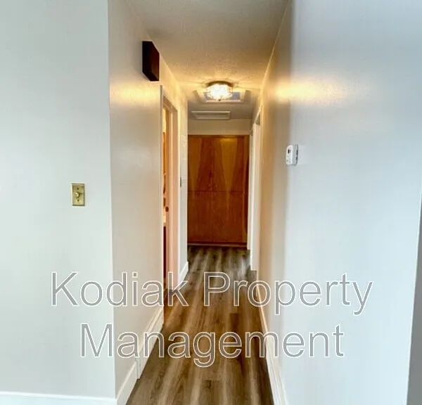 4099 S Madison Ave — Photo 21