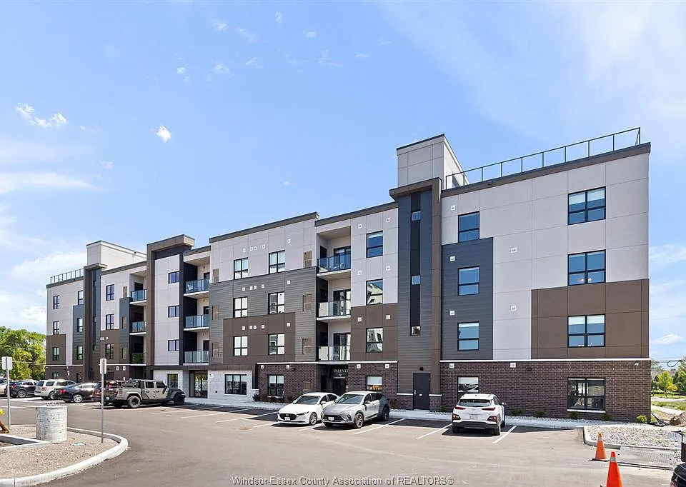 5885 Ellis St #407