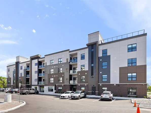 5885 Ellis St, Lasalle, ON