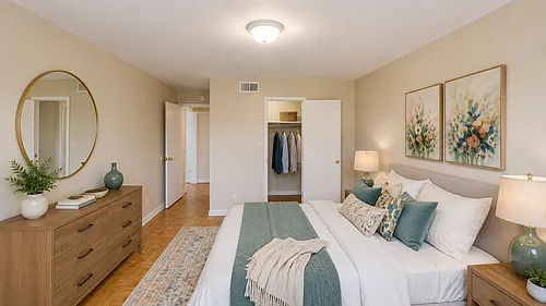Creekwood Apartments Photo 1