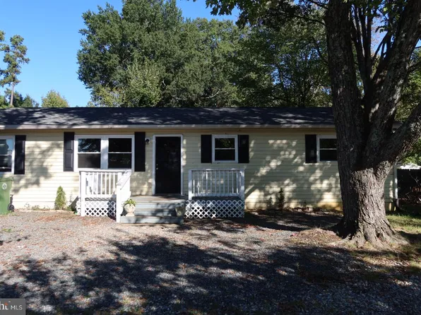 39 Oak Glen St, Richmond, VA 23225