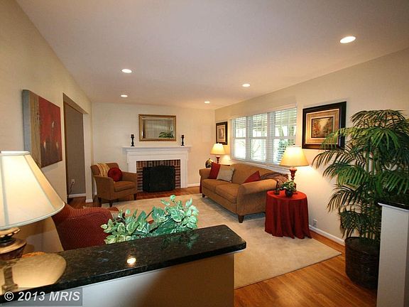 3rd image of 5113 Lavery Ct