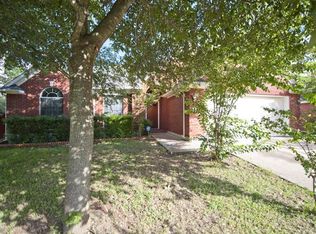 818 Point Run Dr, Pflugerville, TX 78660