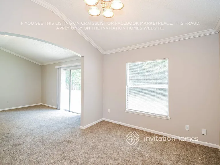 9294 Thunderbolt Dr — Photo 5