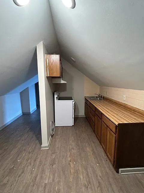 1 bed, 650 sqft, $700 — Photo 2