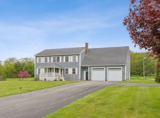 4 Tamrox Dr, Arundel, ME 04046