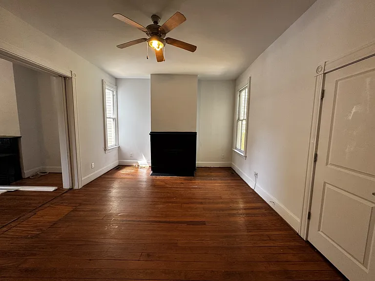 1507 Perry St — Photo 5