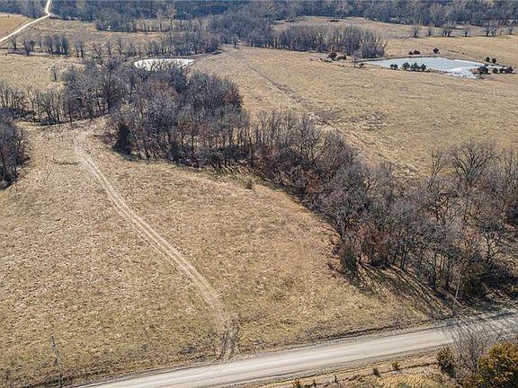 3rd image of LOT 1 SE 226th St