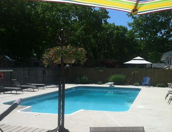 4th image of 1153 Eugene Dr